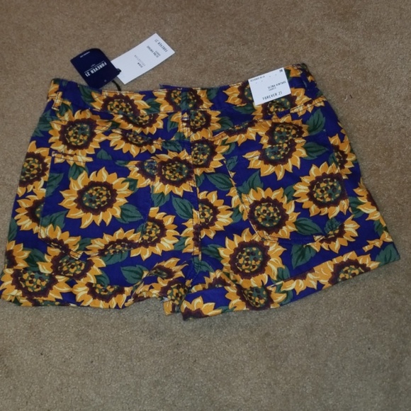 FOREVER 21 ULTRA VINTAGE SHORTS - Picture 2 of 2